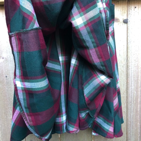 Collectif Kayden Festive Check Dungaree Dress Size XS Red Green Plaid Pinafore - Picture 10 of 14